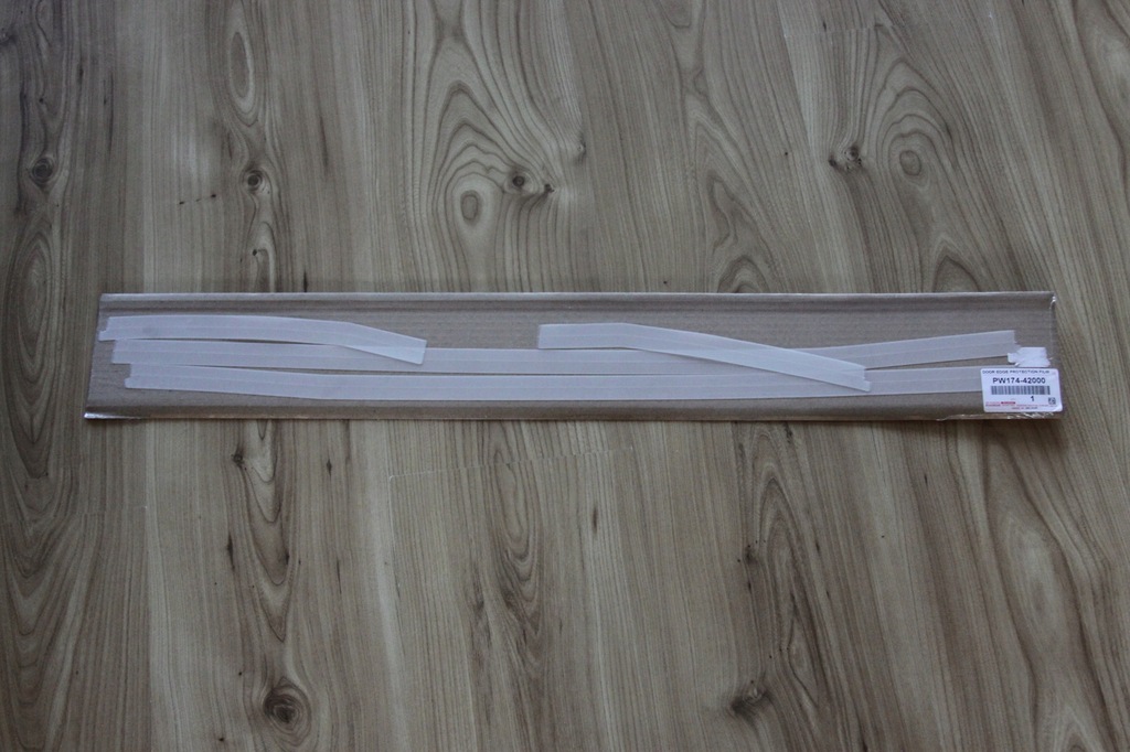 фото №1, Накладки защитное дверь toyota bz4x оригинал