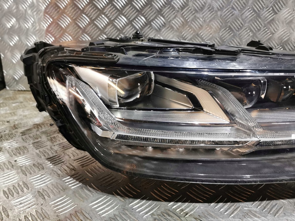 фото №7, Audi q7 4m лампа full led ліва перед передня