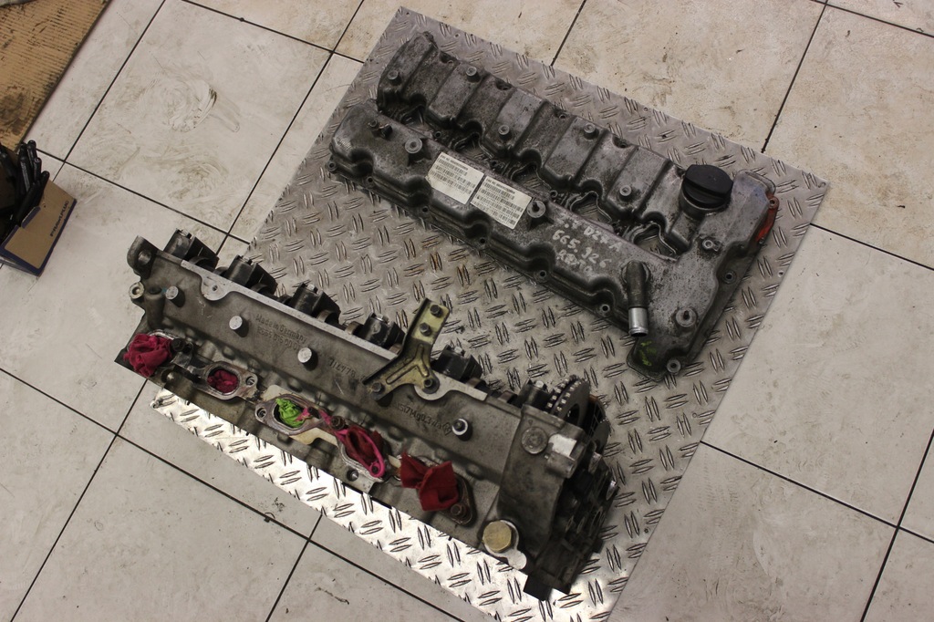 фото №1, Головка кришка клапанів ssangyong rexton 2.7 d