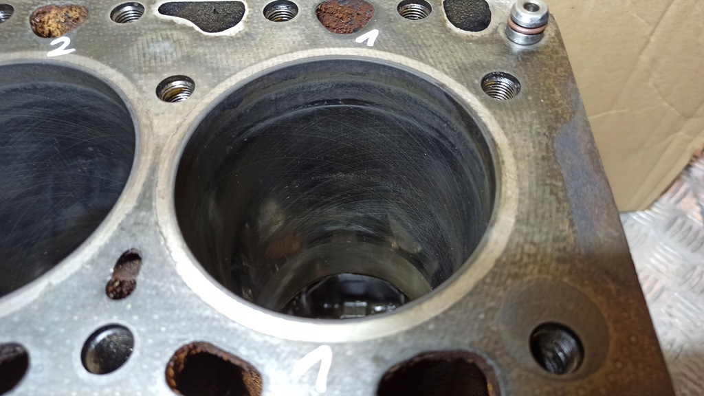 фото №12, Блок двигателя 2.8 jtd iveco daily master