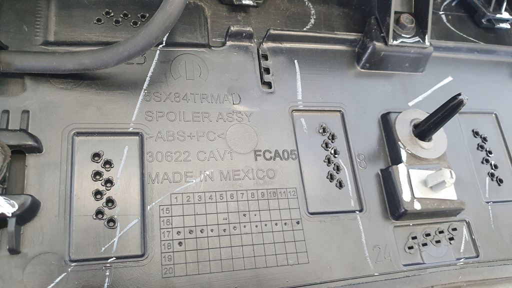 фото №9, Спойлер накладка молдинг світло стоп jeep compass ii