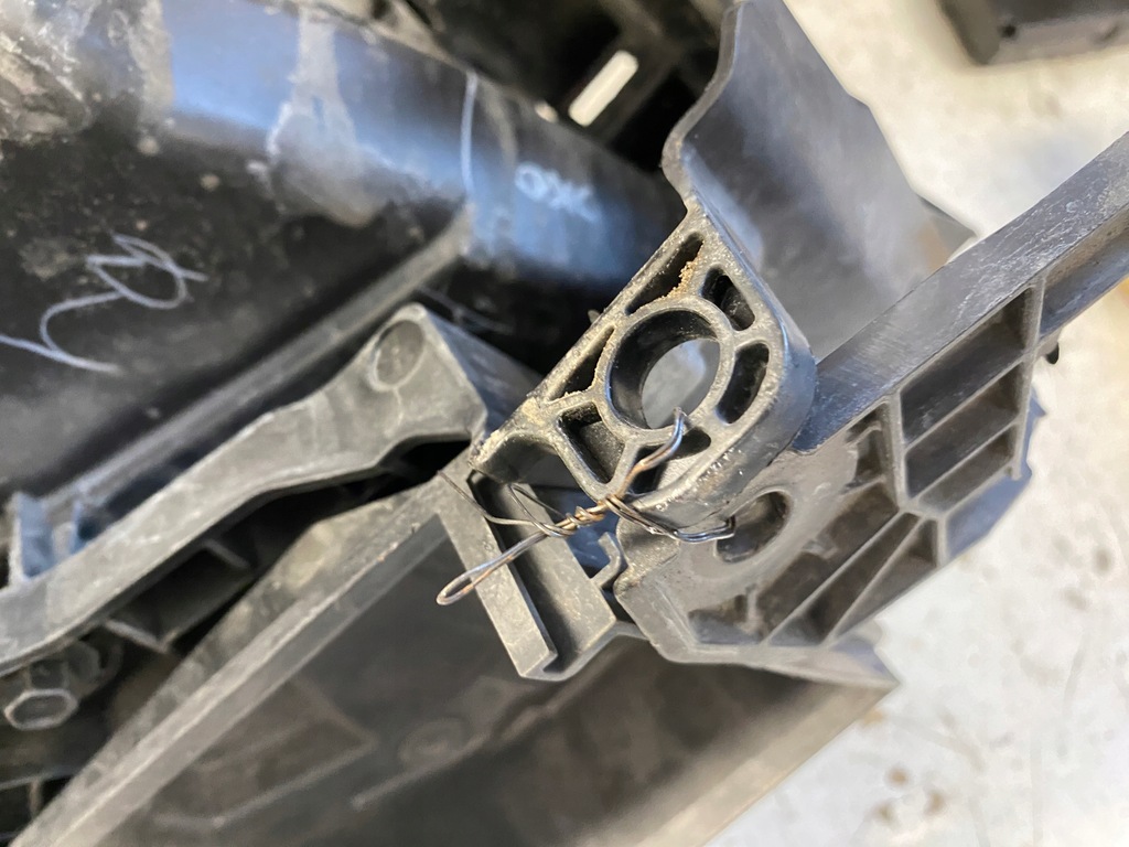 фото №13, Honda cr-v лампа лівий перед ксенон