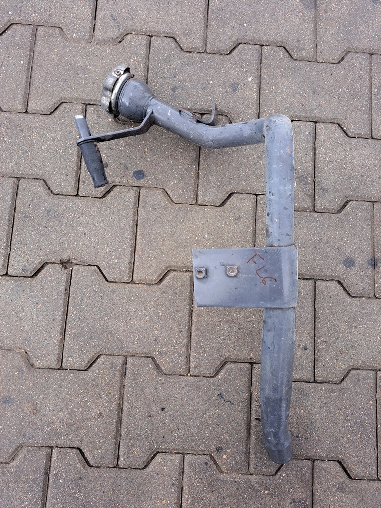 фото №1, Заливна горловина труба оливи volvo fl 6 00-06