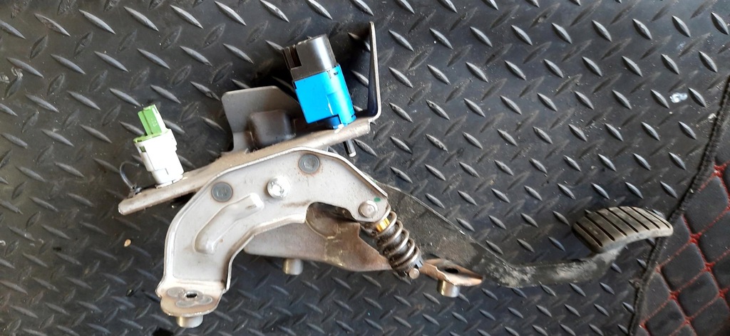 фото №6, Педаль зчеплення 1.5 dci renault clio iv 465033591r