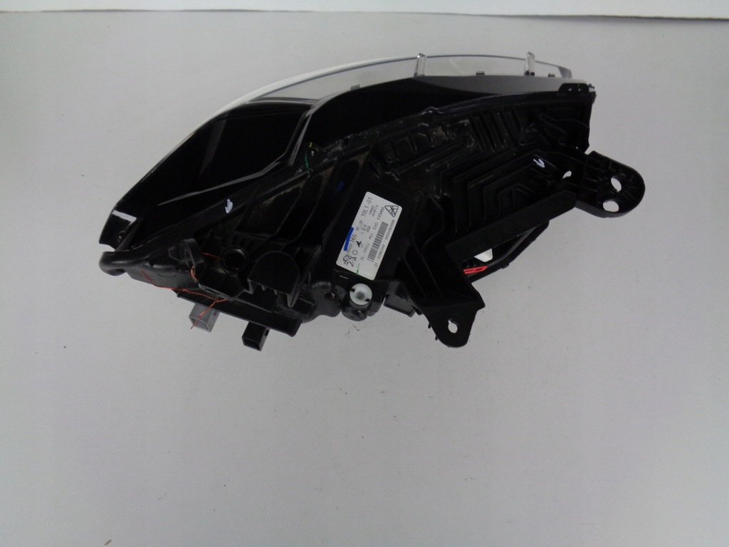 фото №6, Лампа левая фара peugeot 308 iii 22- full led