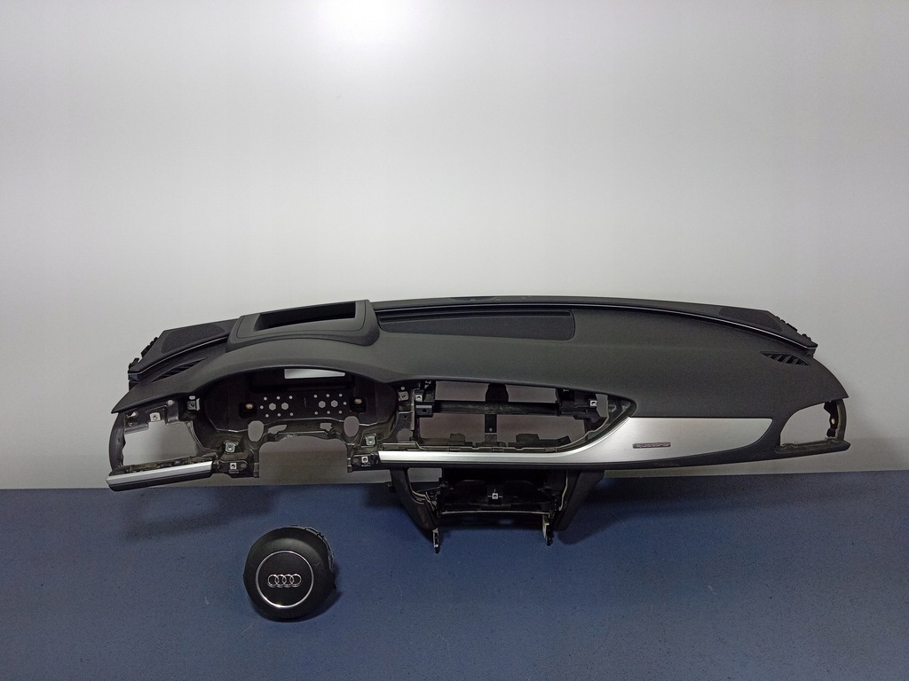 фото №1, Audi a6 c7 приборная панель консоль подушки безопасности проекционный дисплей