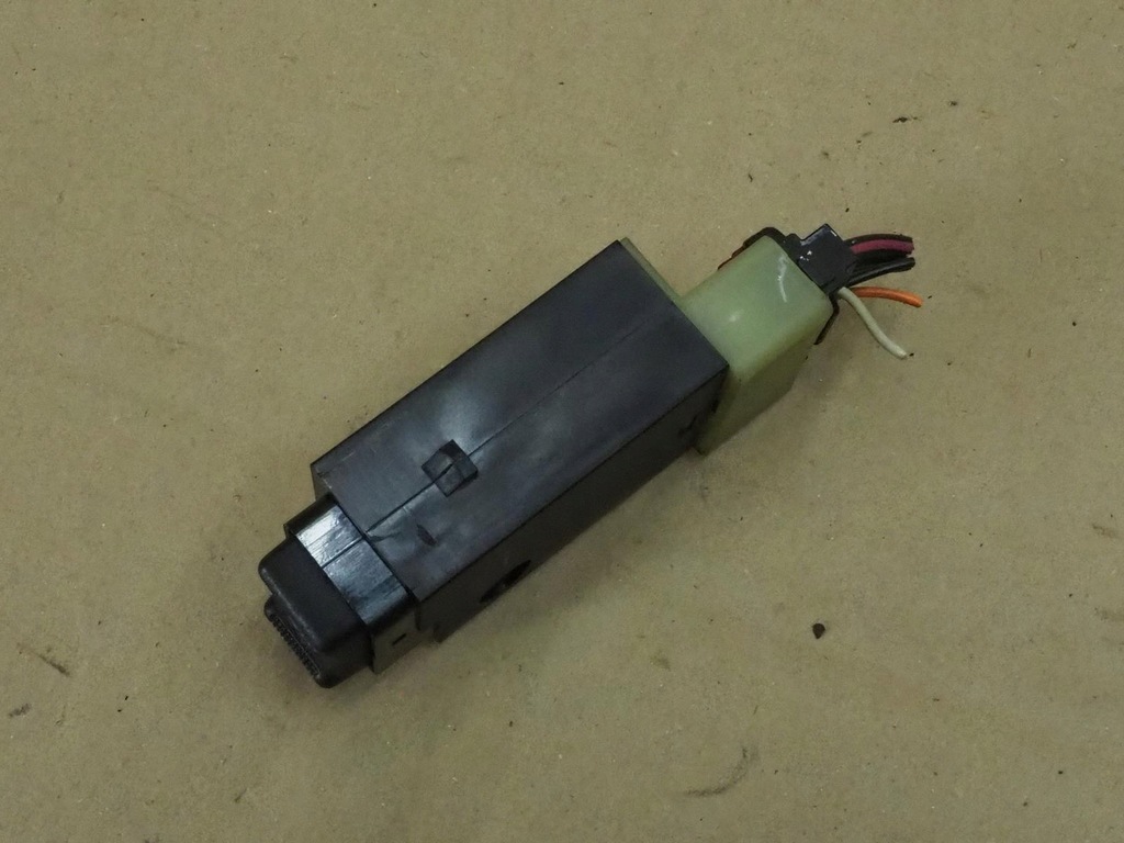 фото №13, Переключатель подогрев стекло chrysler pt cruiser 04671670ab