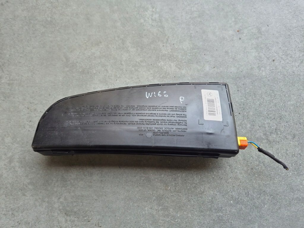 Купити Подушка сидіння права подушка безпеки mercedes ml w166 1668600402
