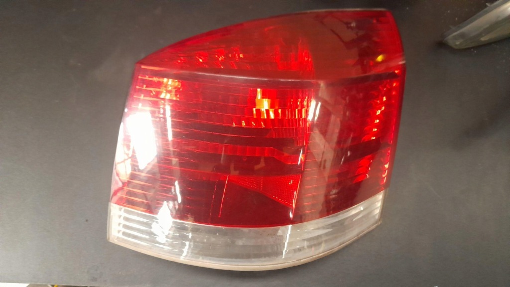 Купити Лампа задня права opel signum 13159860