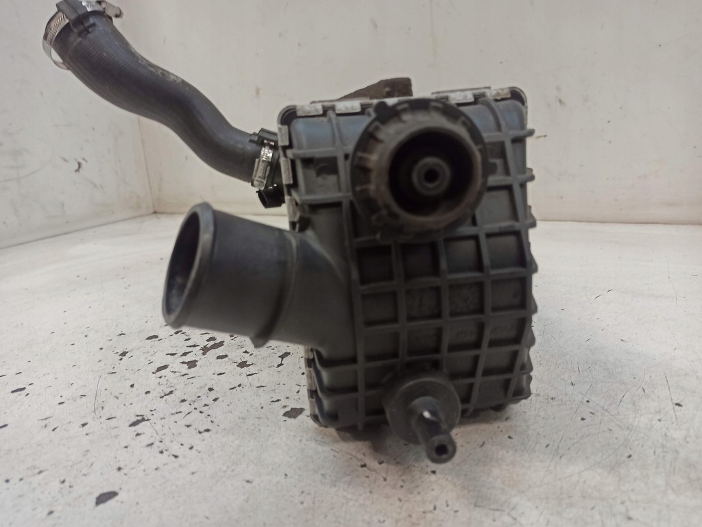 фото №9, Hyundai ix35 радиатор интеркулер 28270-2a850