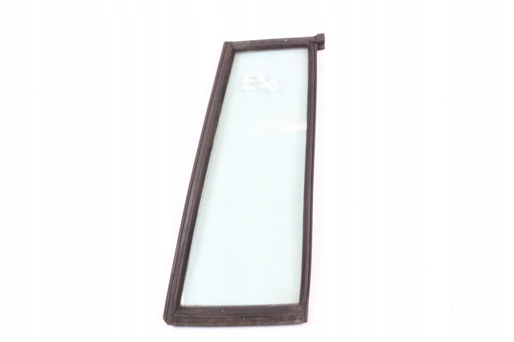 фото №1, Стекло боковая дверь правая задняя треугольник e30 touring