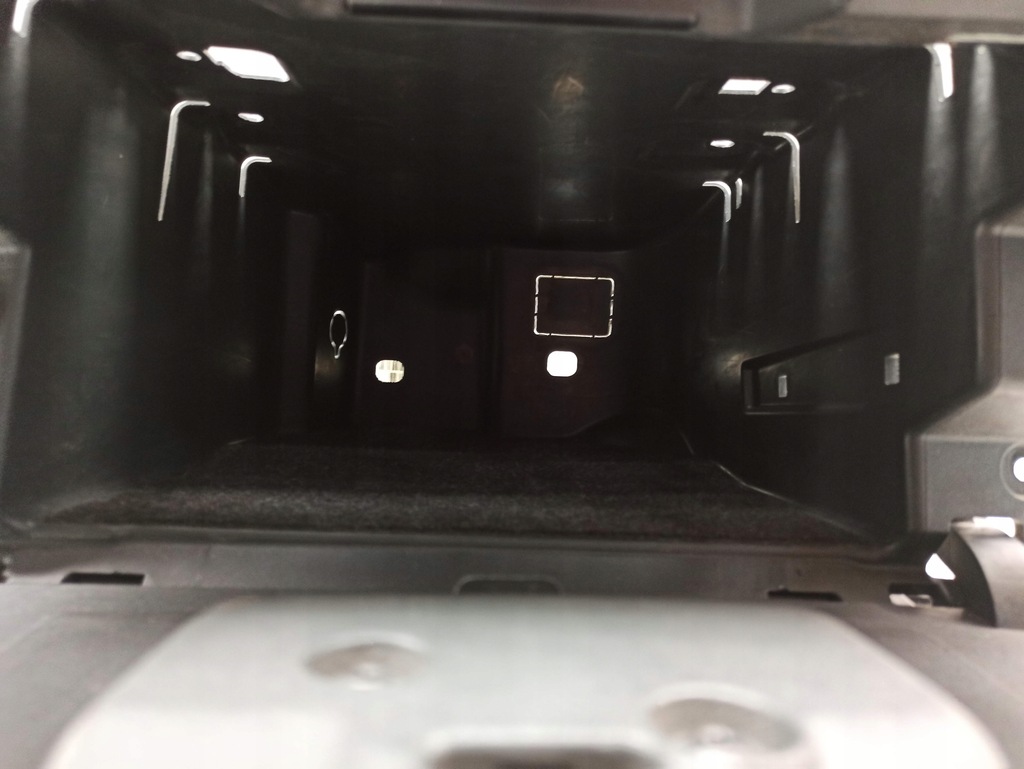 фото №14, Ford mondeo mk4 eu бардачок пасажира 7s71-a06010 0654900301