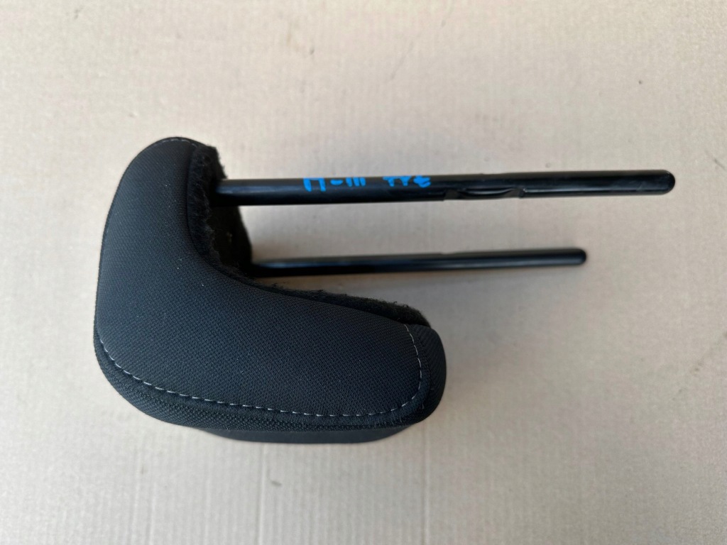 Renault megane iii підголівник задній правий lub лівий білий nić Зі Шроту