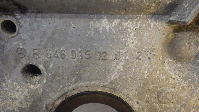 фото №7, Крышка защита распределительного вала mercedes vito ii w639 2.2 cdi r6460151202