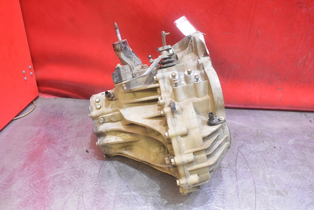 Коробка передач передач ldv maxus 2.5 crd 120 km 05-09 Недорого