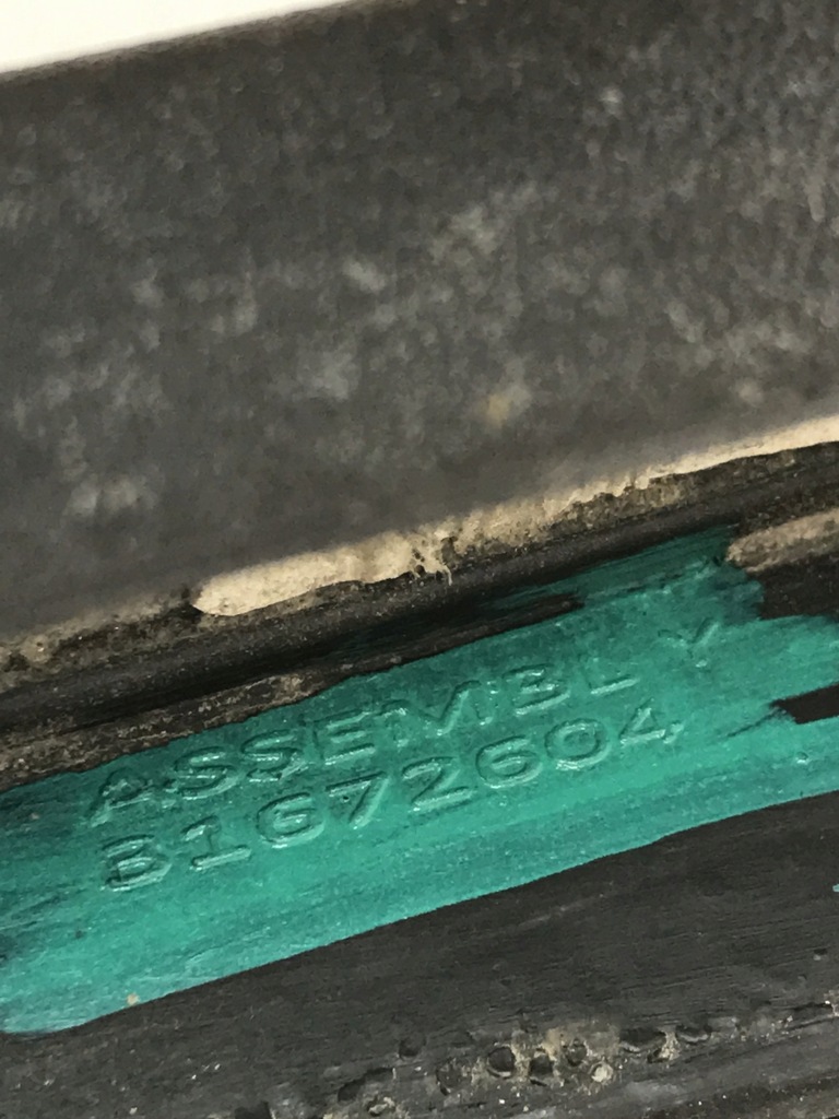 фото №10, Polestar ii молдинг крила правий задня 31672604