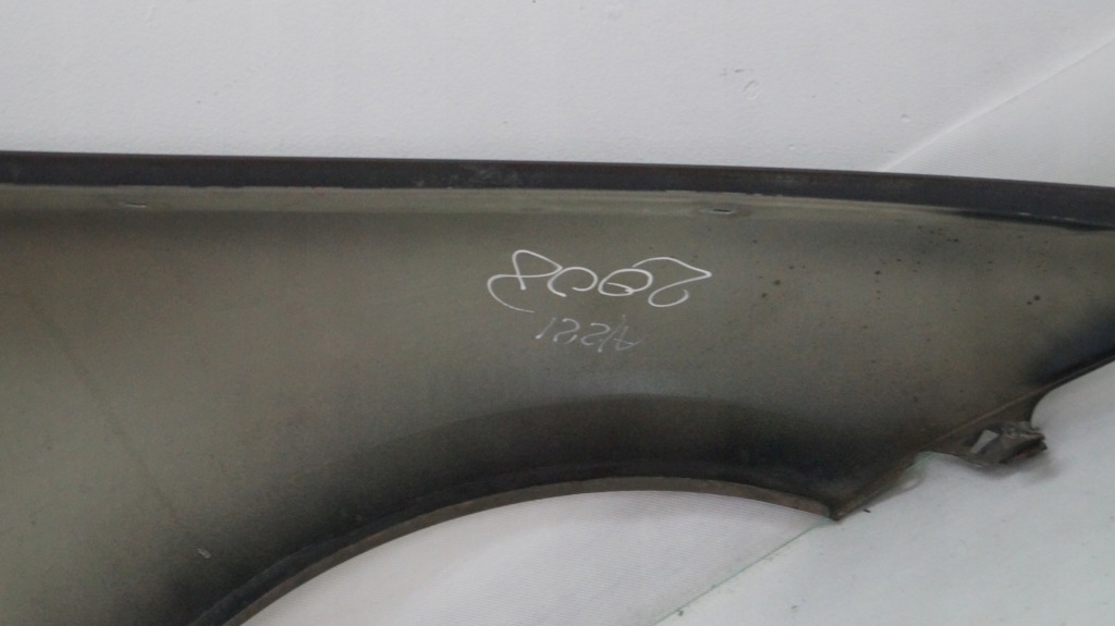 Крыло  передний левое  bmw seria 1 e87 рестайлинг  a22 2008 в Украине