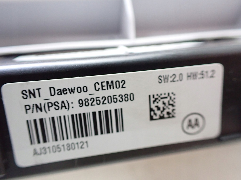 фото №8, Opel crossland x лампа освещение кабины