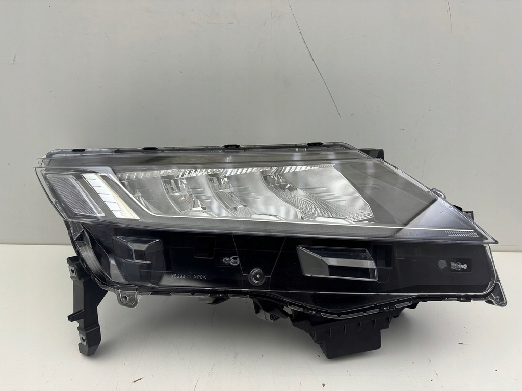 фото №1, Mitsubishi asx lift правая лампа перед передняя full led 19-