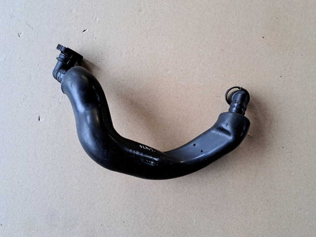 фото №1, Трубка вентиляция картера шланг bmw e65 4.4 v8 7547186