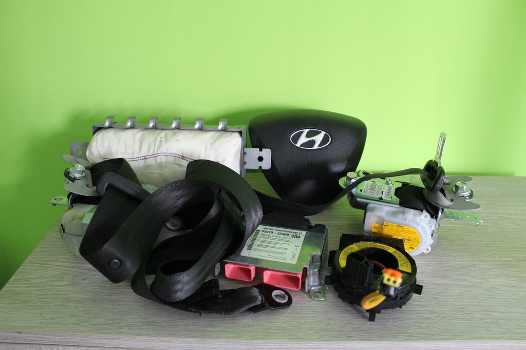 фото №1, Набір подушок ремені hyundai i 40