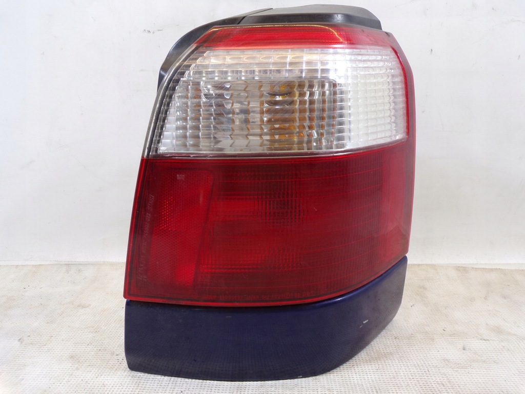 фото №1, Лампа задняя задняя правая subaru forester 1 lift