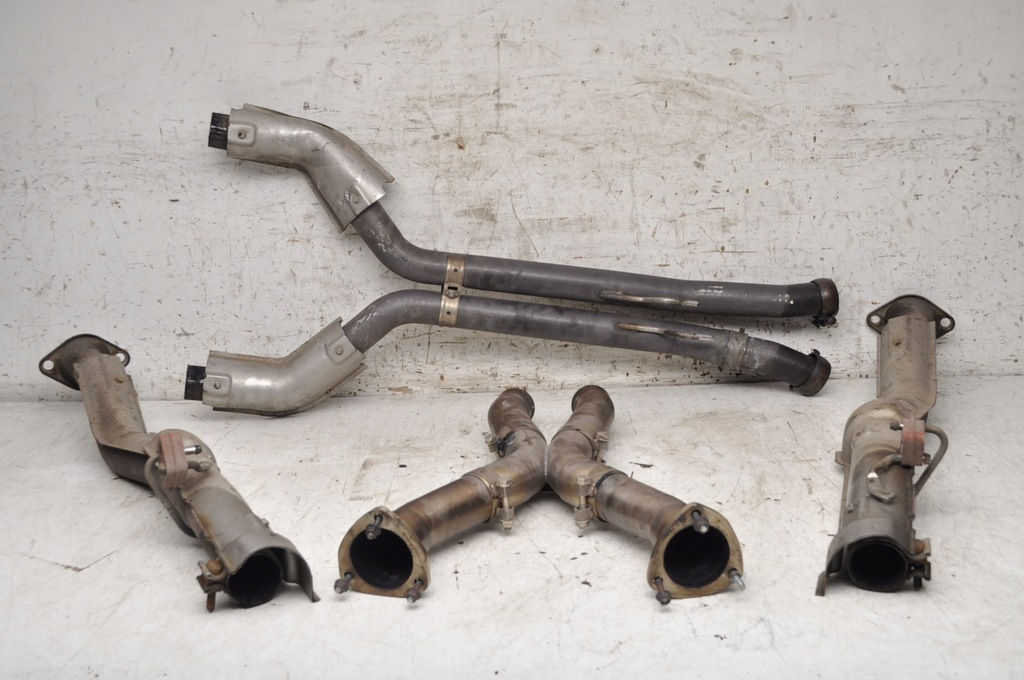 фото №9, Aston martin db9 трубы выпускные 4g43-5220-ed комплект