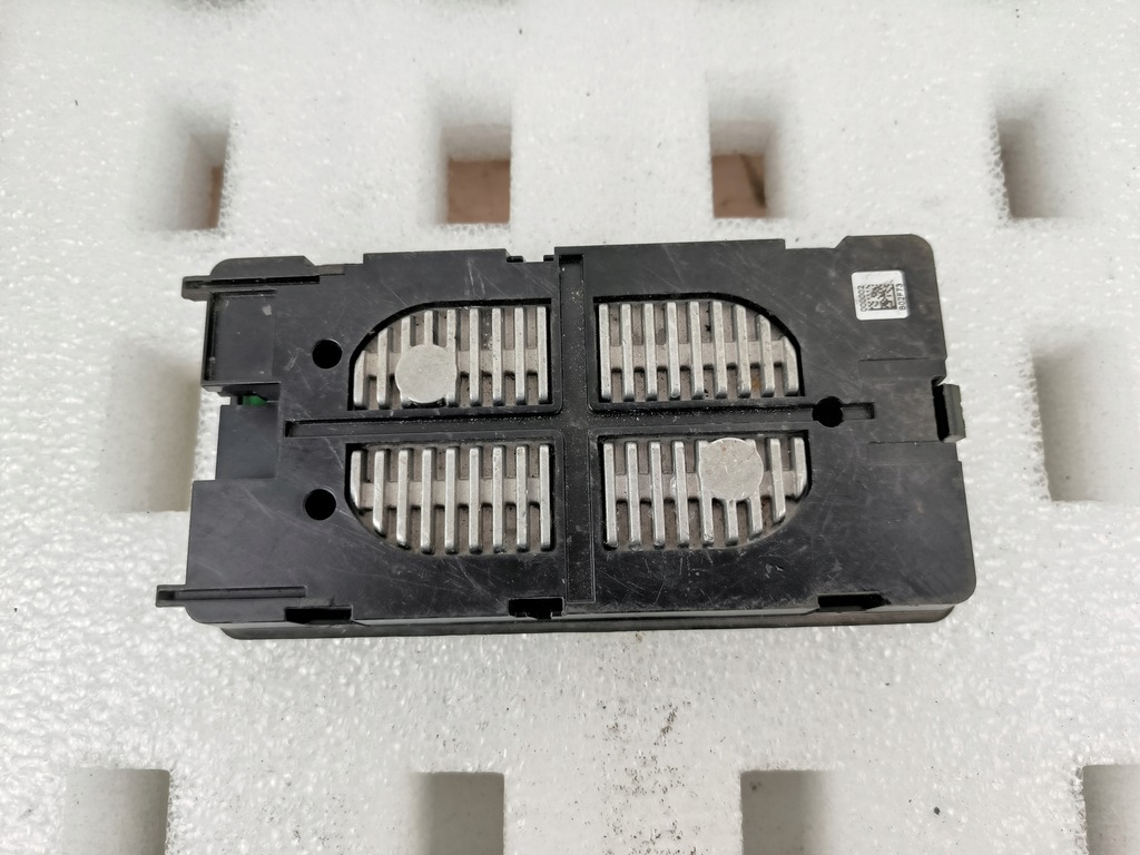 фото №5, Audi a6 a7 зарядний пристрій індукційна підсилювач сигналу 4k0035773a