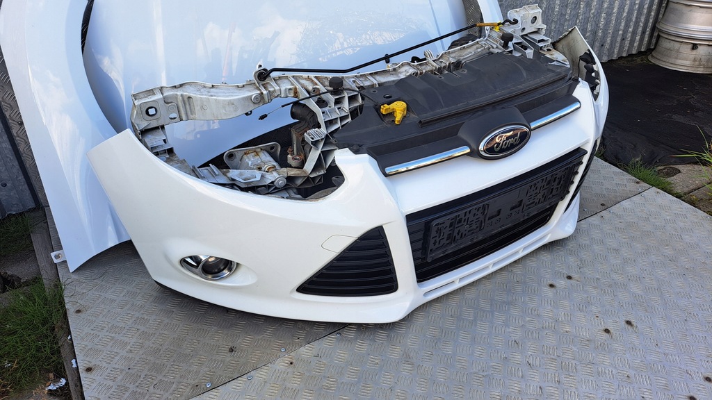 фото №13, Ford focus mk3 kompletny перед капот лампы бампер крылья 5b