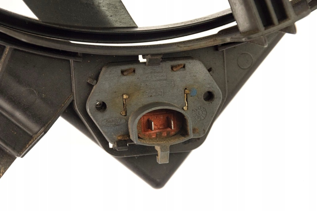 фото №6, Ford fiesta mk6 1.3 вентилятор радиатора