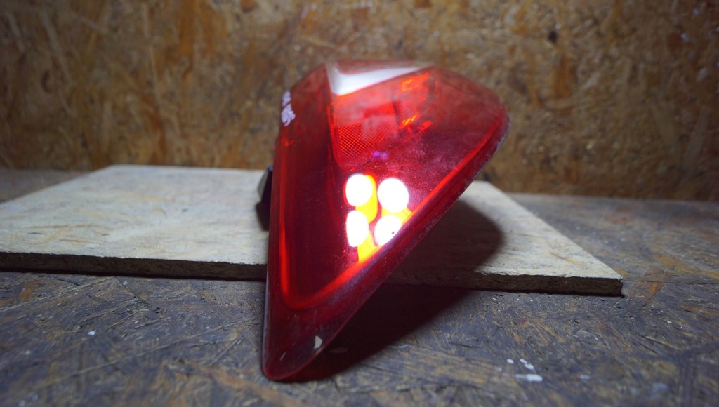 фото №14, Kia sportage iii лампа левый задняя s2539