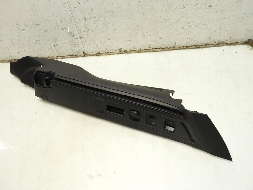 фото №8, Кронштейн шторка правий задня citroen c5 iii kombi 9682033277