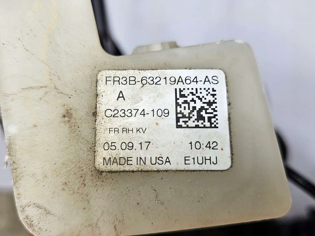 фото №9, Ford mustang 15- замок дверь правый usa