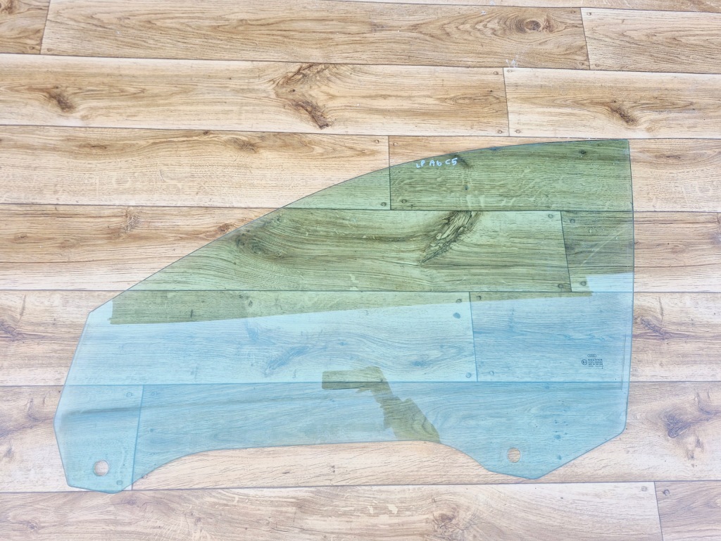 фото №1, Audi a6 c5 стекло левая передняя