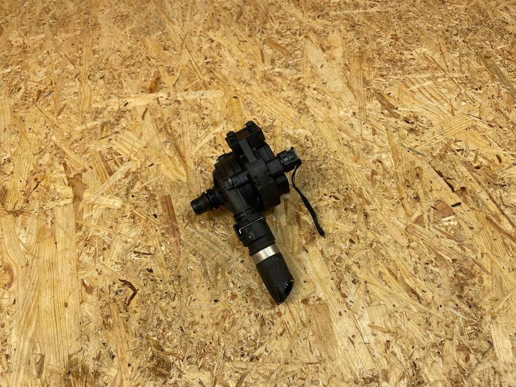 фото №8, Додаткова насос wody bmw f39 f40 f45 f46 f48 mini f55 f56 f57 f60 8671654