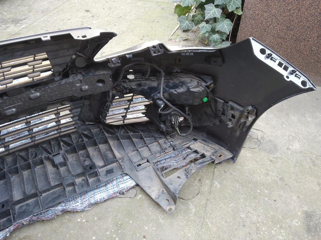 фото №5, Peugeot 308 t9 бампер zaślepkahaka перед елементи