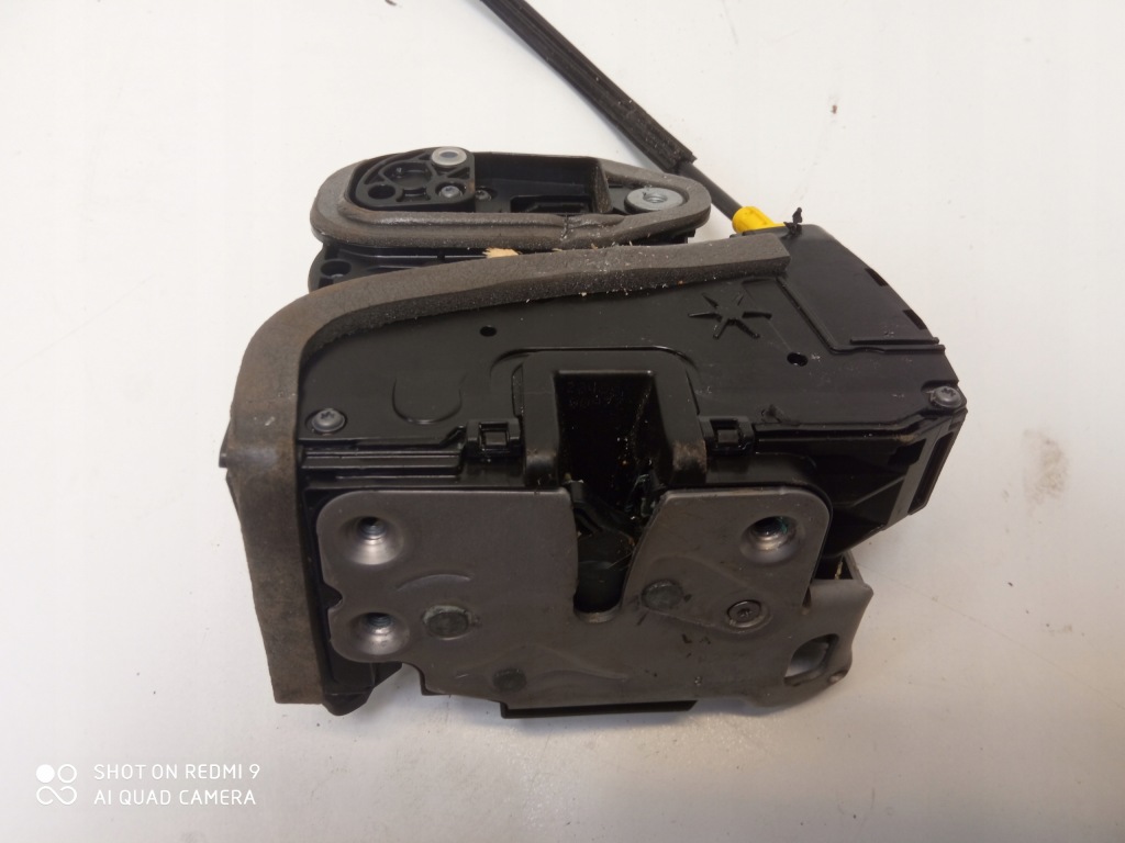 Opel astra k рестайлинг  замок дверь левый перед 13533583 Доставка