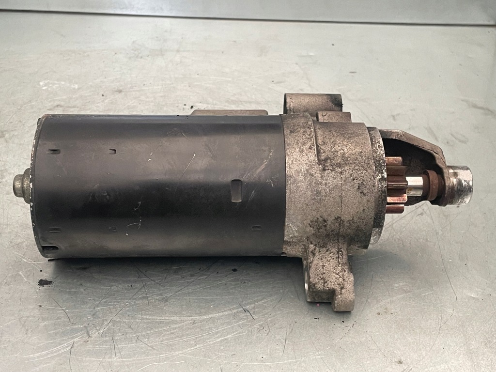 Стартер audi оригінальний номер 059911021c Зі Шроту