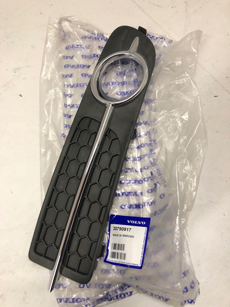 фото №2, Volvo s80 решётка свет противотуманные перед хром