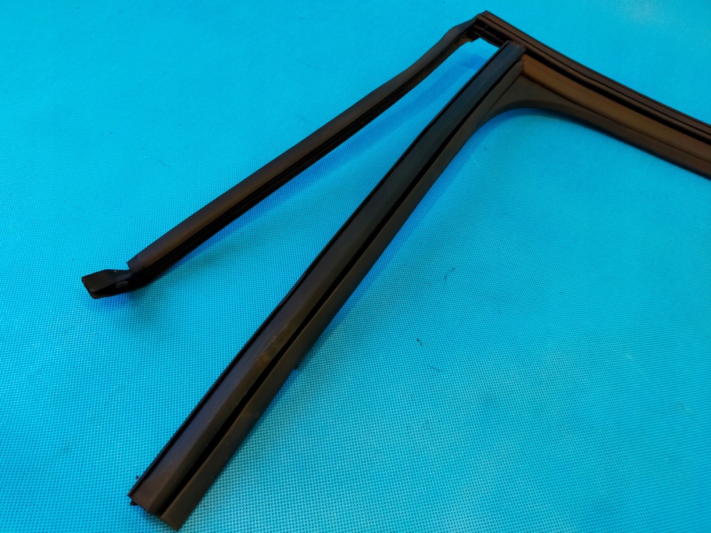 фото №10, Skoda superb 3 iii fl 2.0 fsi 20r прокладка дверь стекло левый задняя 3v9839431