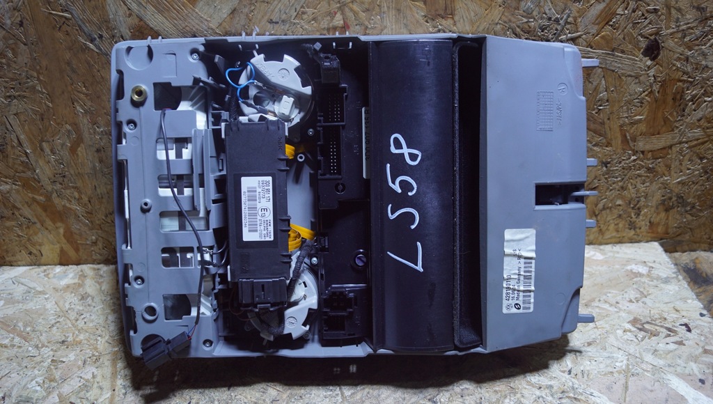 фото №9, Лампа стельовий перед vw phaeton 3d0907135b