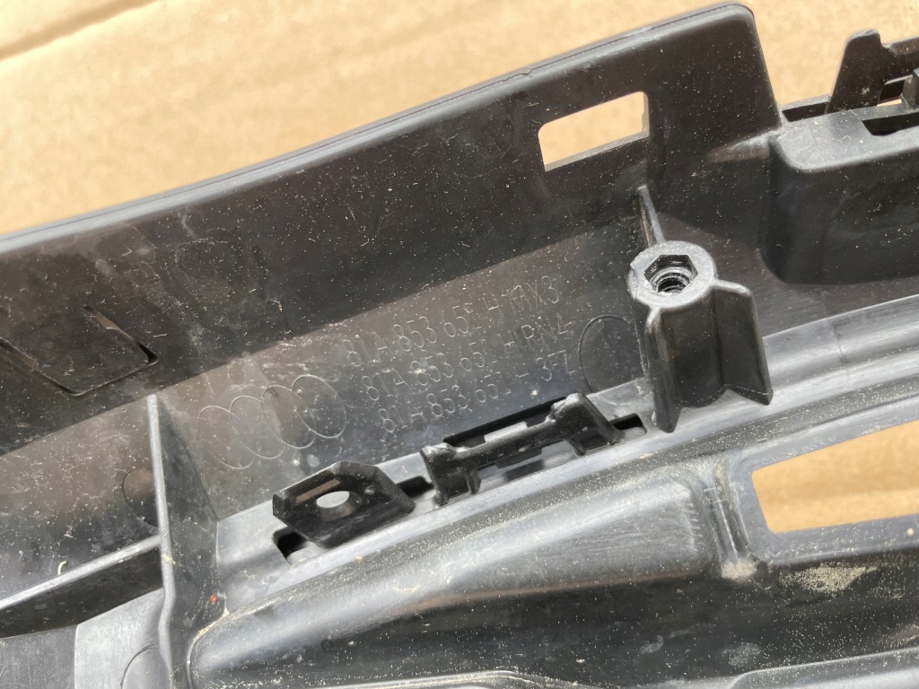 Audi q2 81a решітка радіатора решітка радіатора бампера перед ідеальний стан доставка 81a853651h Зі Шроту