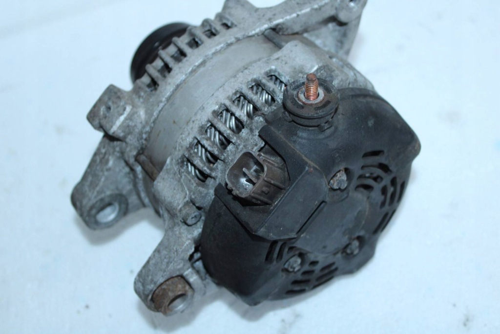 фото №2, Генератор toyota avensis t27