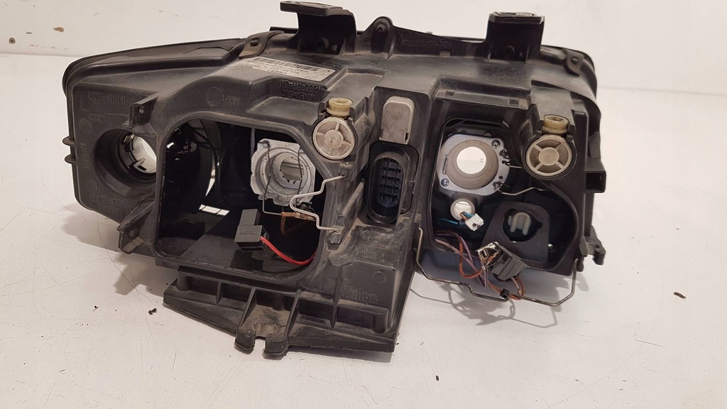 фото №7, Audi a4 s4 b6 8e 8h malysz лампа правая перед передняя ladna europa