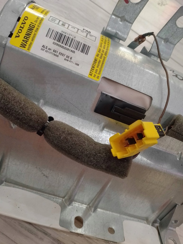 фото №7, Подушка пассажира volvo v50 30615716