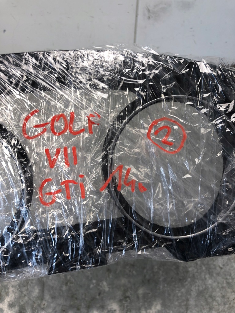 Рамка dekor спідометра vw golf vii gti 5g0857059 Київ