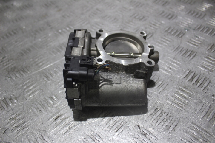 фото №1, Дроссельная заслонка mercedes cla 200 c117 1.6