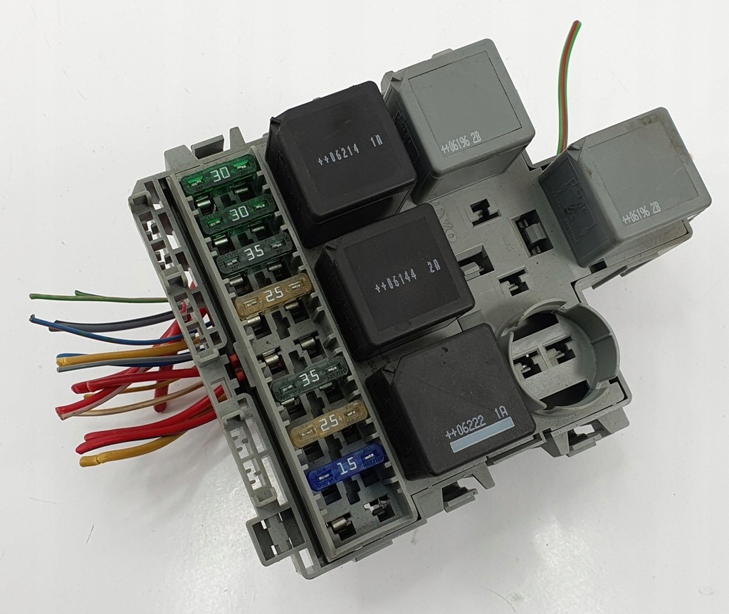 фото №1, Коробка предохранителей volvo v70 ii 8690698