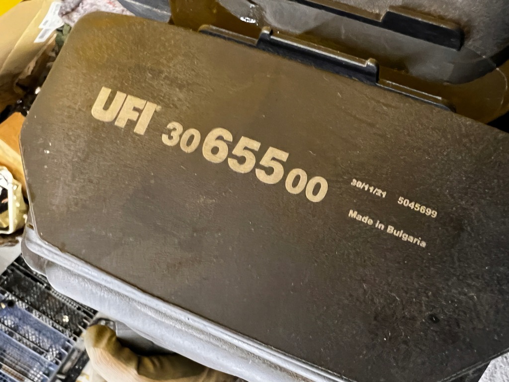 Корпус фильтра труба воздухозаборник воздуха bmw x5 f15 x6 f16 3.0 d n57 в Украине