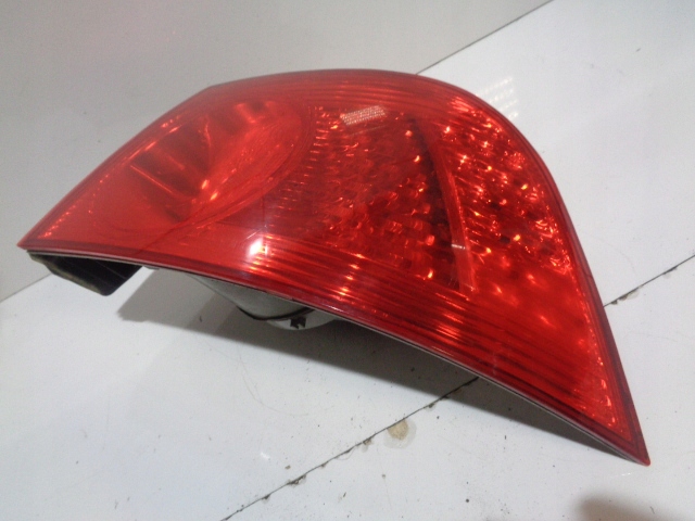 фото №12, Лампа правый задняя w крыло vw phaeton 3d0945096d